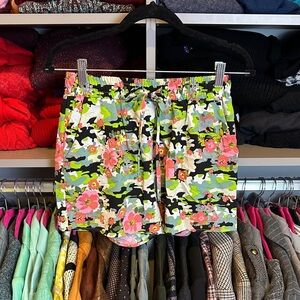 Young USA green/pink floral camouflage elastic waistband shorts size S NWT